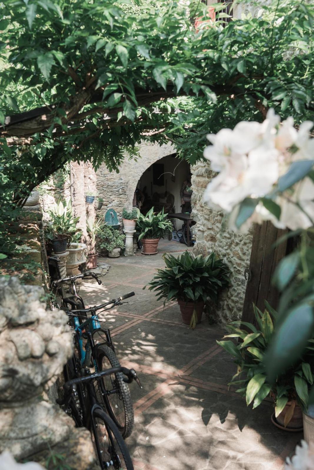 Borgata Cantone Country House B&B Garlenda Exterior foto